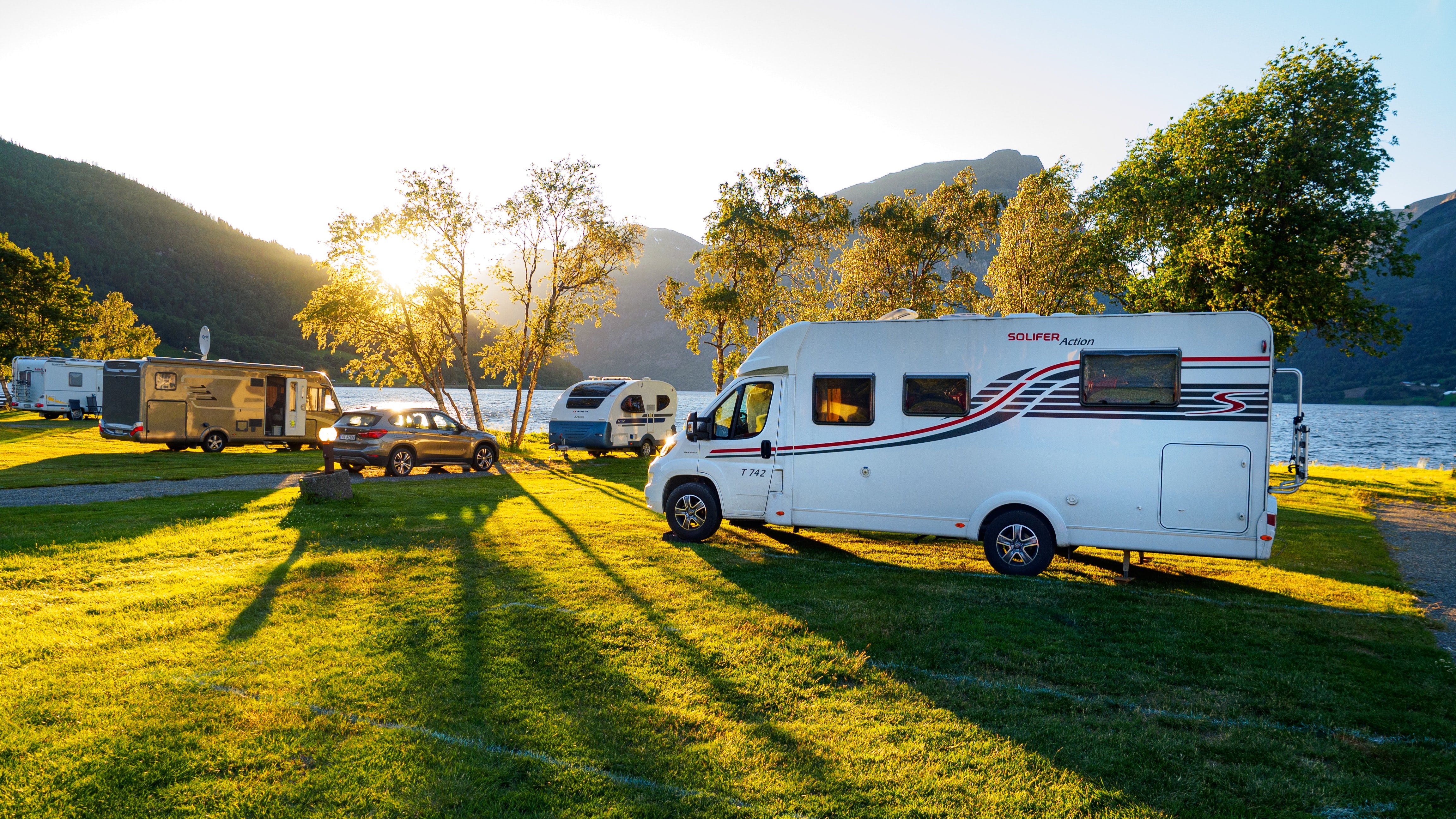 5 Tricks and Tips to Be Self-Sufficient During Your RV Trip